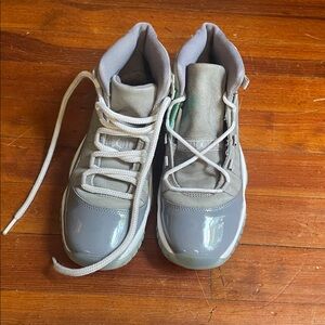 Jordan 11 Retro Cool Grey (2021) kid size 6Y